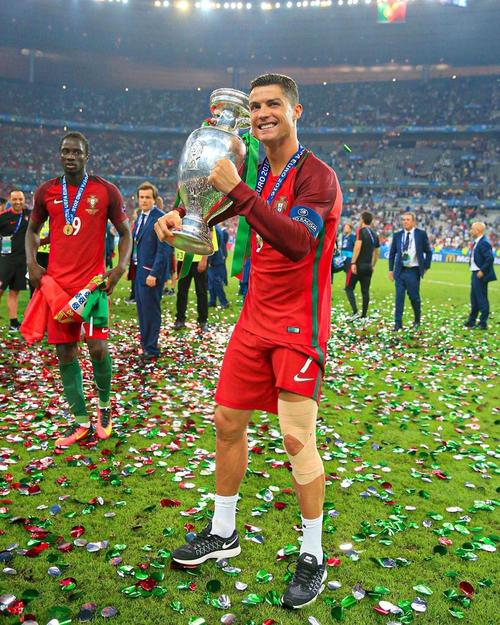 纽约大都会队老板科恩在冬季会议上承诺，将不计代价补强先发轮值深度