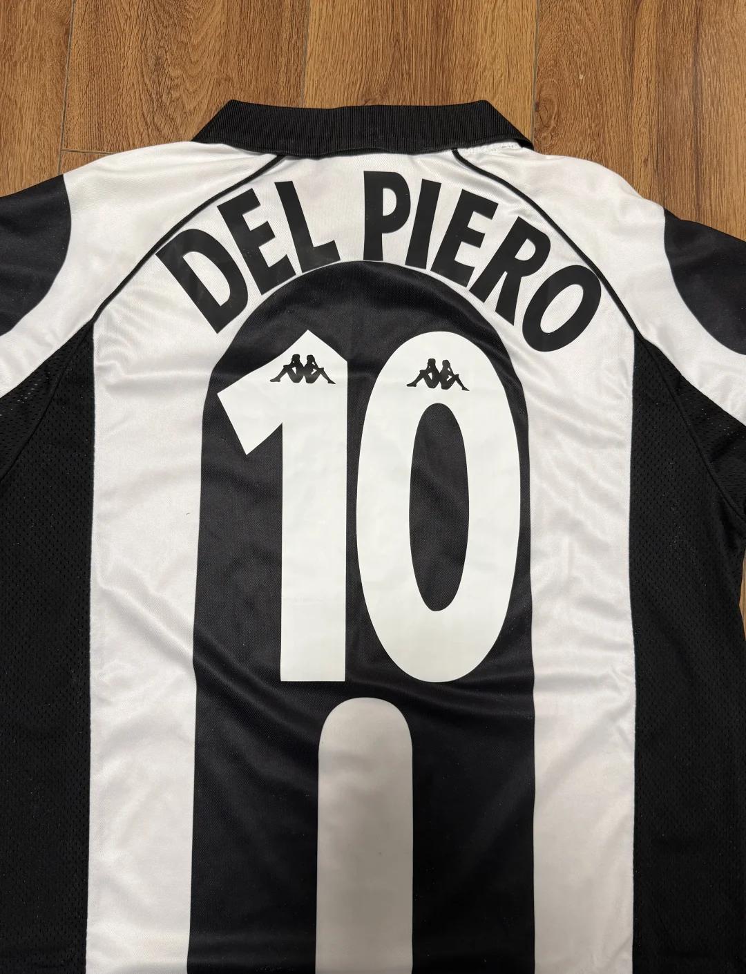 HWG！罗马诺：拜仁签下17岁中卫小将奥拉亚，明年2月加盟（罗马诺：拜仁已签下17岁中卫奥拉亚，明年2月正式加盟）