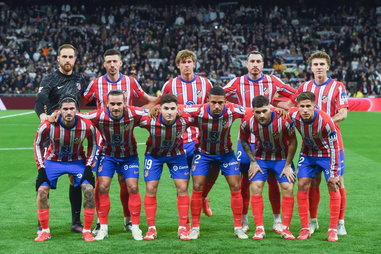 福克斯13中5拿16分9助5失误，末节3中0仅1分（福克斯16分9助攻5失误，末节三投全失仅拿1分）