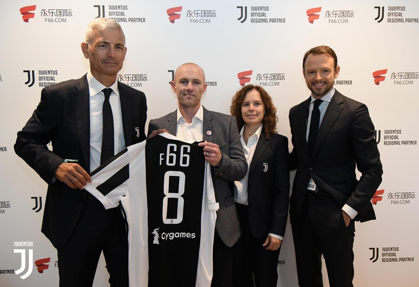 魔术第三节命中率为63.2%，爵士仅为31.8%（魔术第三节火力全开，命中率63.2%，爵士仅31.8%）