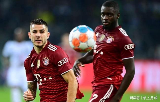 大哥你在干嘛？米兰德比补时阶段，巴斯托尼掏裆奇克