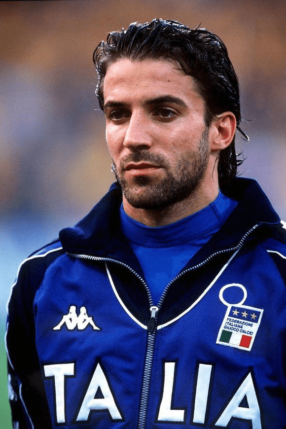 国足备战世界杯又晚了，邵佳一主打年轻牌，30岁老将淡出新国家队（国足世界杯备战再误时机，邵佳一力推年轻化，30岁老将淡出新国家队）