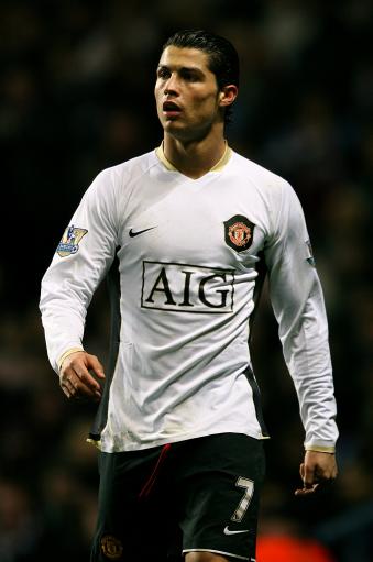 镜报：斯洛特将在48小时内与萨拉赫会面，决定后者未来走向