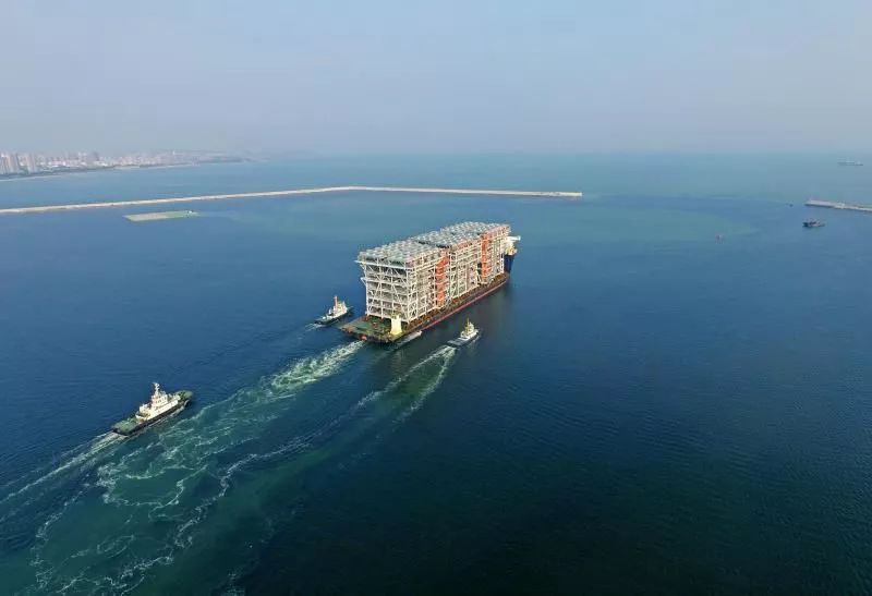 又伤一人！海斯左脚踝酸痛本场对阵太阳不会回归（伤病再添一例：海斯左脚踝酸痛，今日对阵太阳将不再出场）